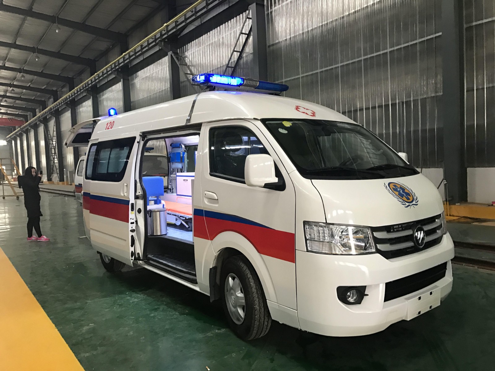 平南县救护车转院